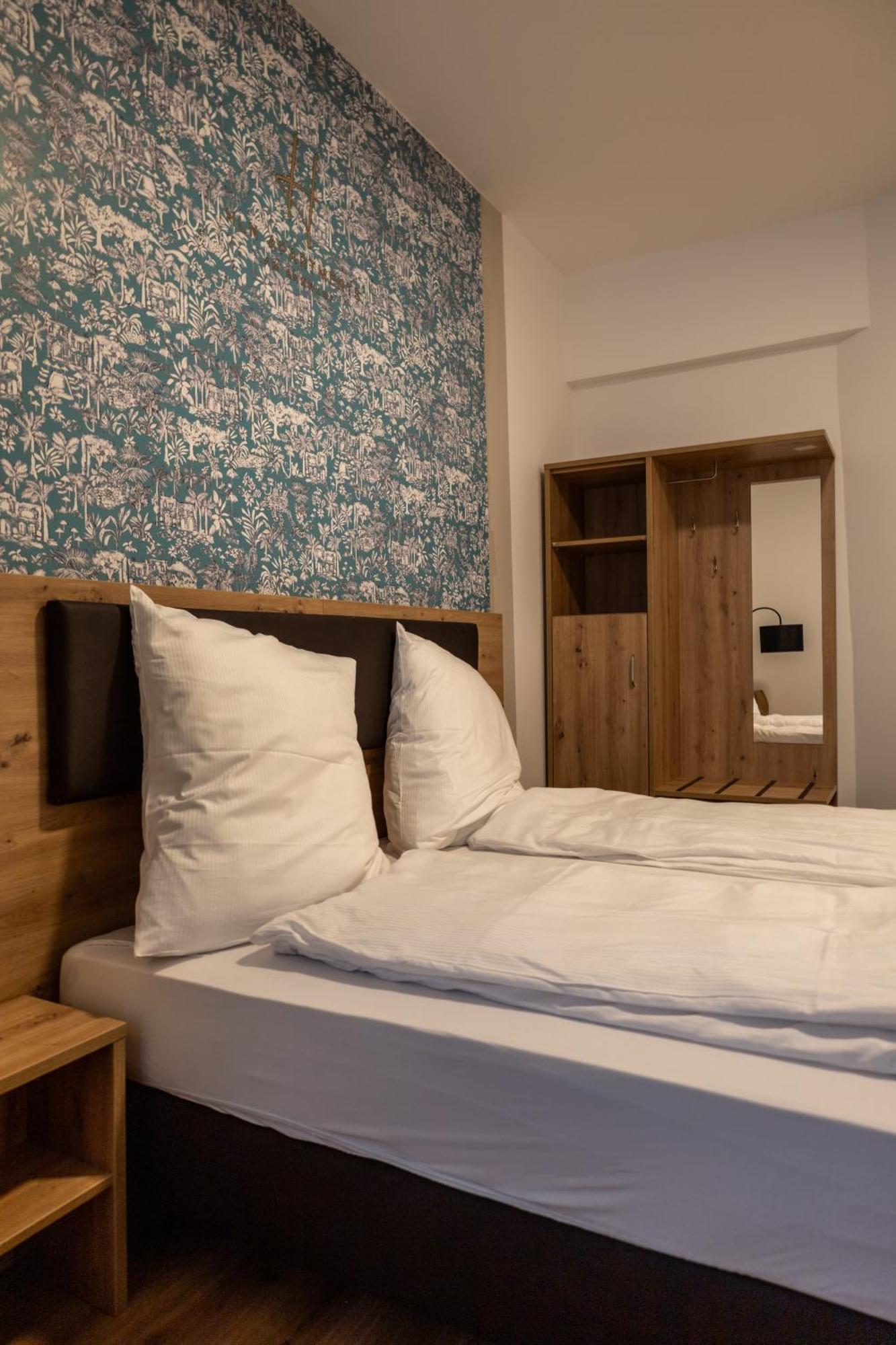 Hln Apartments Am Bahnhof 사르브루켄 외부 사진